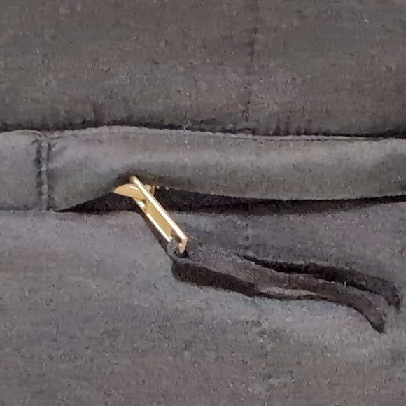 Hypnotik Black Ruffle Puff Vest Full Zip with Zip Pockets Size Large - Picture 4 of 5